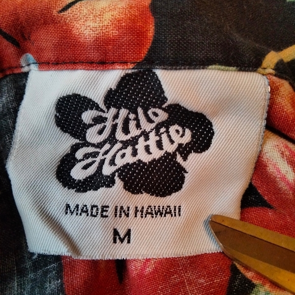 Hilo Hattie Hawaiian Top - Picture 2 of 6
